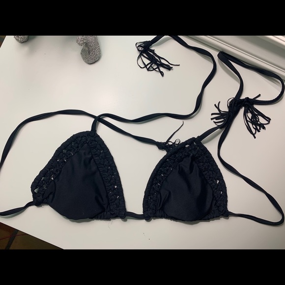 Xhilaration Crochet Bikini Swim Top Black - Picture 2 of 5